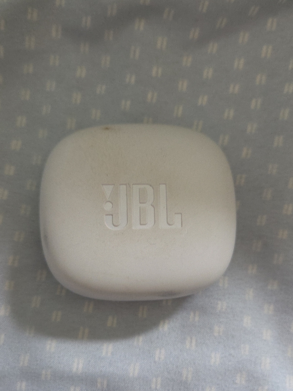 Category mismatch - electronic earbuds case